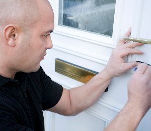 Professional  24/7 locksmith service in Sugar Land, TX